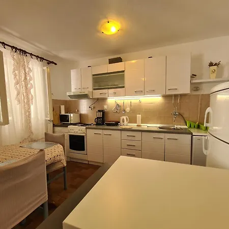 Uvodic * Rogoznica (Sibenik-Knin)
